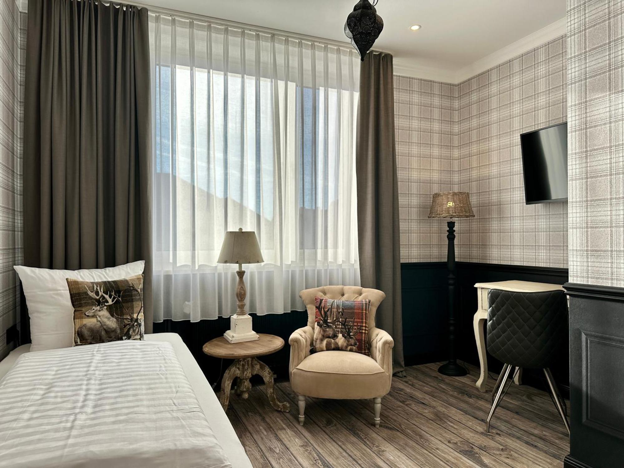 Hotel Central פולדה מראה חיצוני תמונה